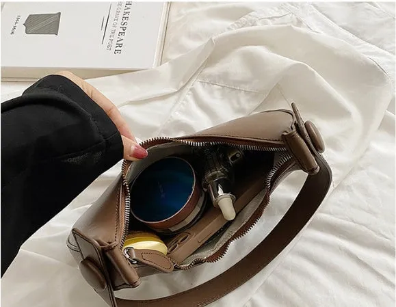 Influencer's Go-To Shoulder Bag - High-Quality, Versatile, and Totally Instagrammable