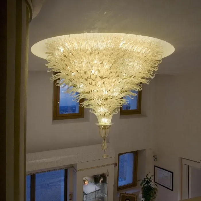 Stylish Large  Oval Centrepice Light In Murano Glass With Gold-Infused Leaves